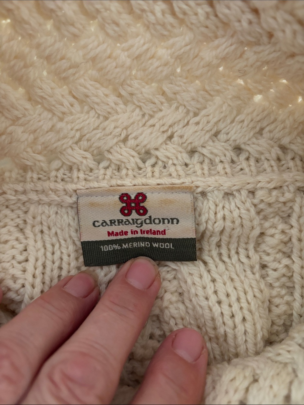 Carriag Donn 100% merino wool Cable-Knit Turtleneck Sweater made in Ireland ๐ฎ๐ช - Picture 9 of 10